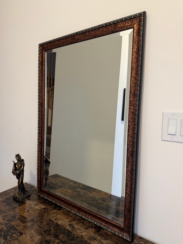 Console Table and Mirror - photo 3