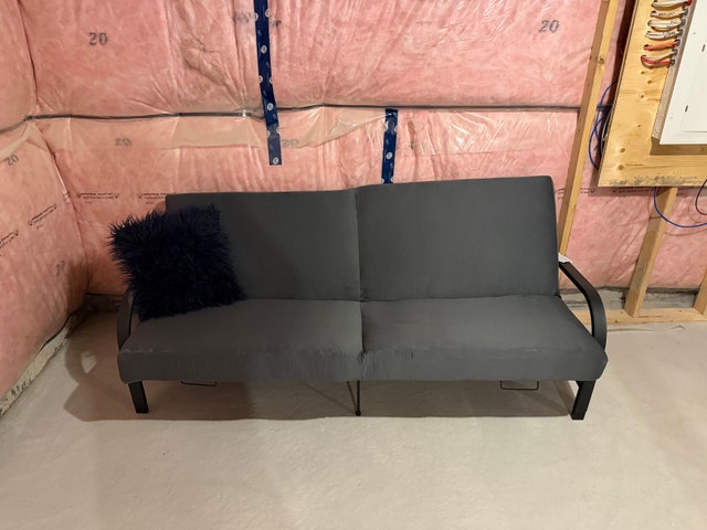 Futon / Sofabed - Black Metal Base, Grey Mattress - photo 3
