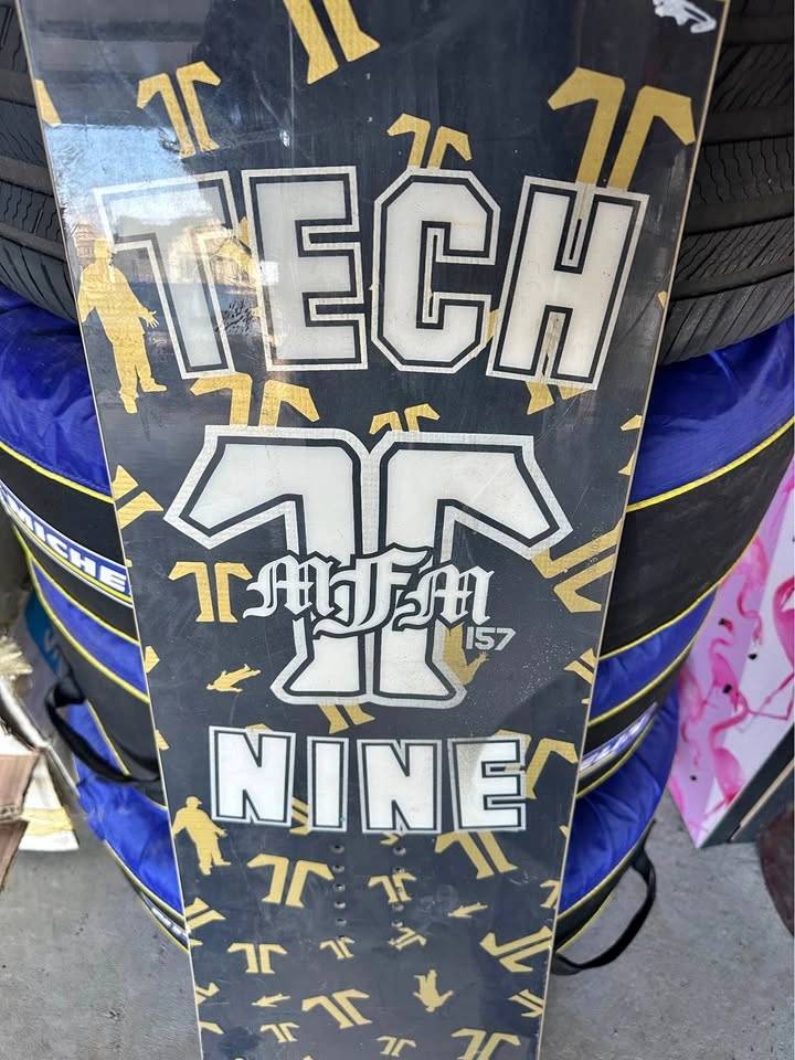 Tech Nine MFM 157 Snowboard