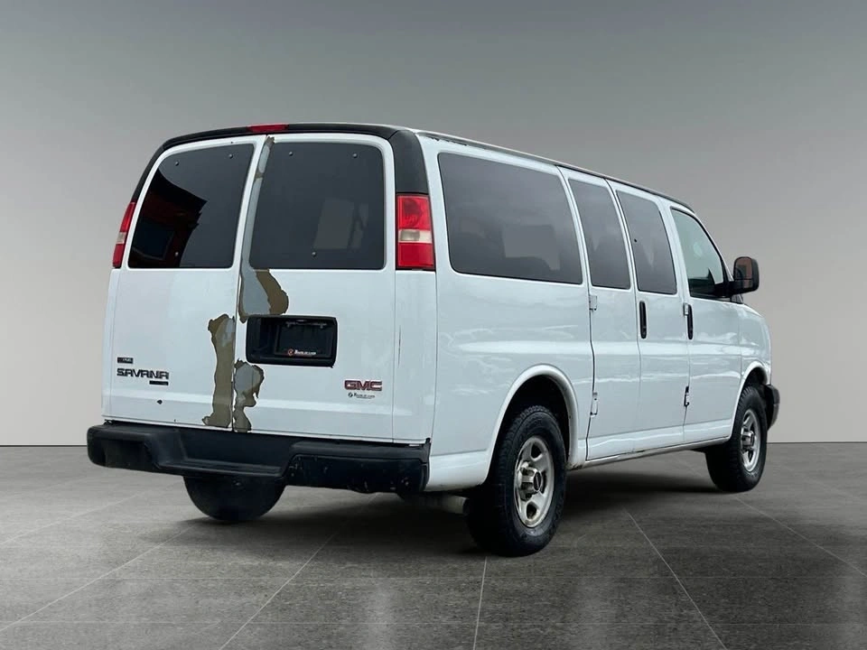2008 Chevrolet Savanna Passenger Van - photo 4