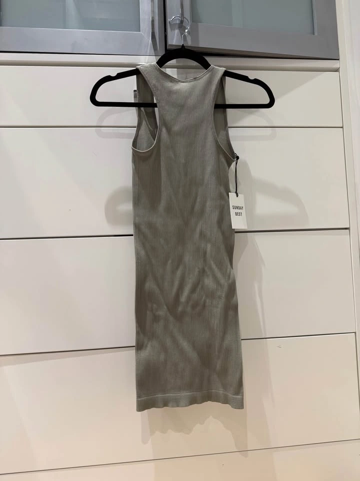 NWT Sunday Best (Aritzia) Natalia Ribbed V-Neck Tank Dress XS - photo 3
