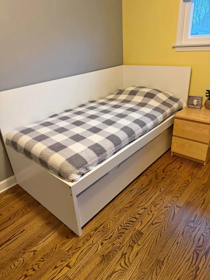 IKEA ODDA white twin trundle bed frame and mattresses LIKE NEW