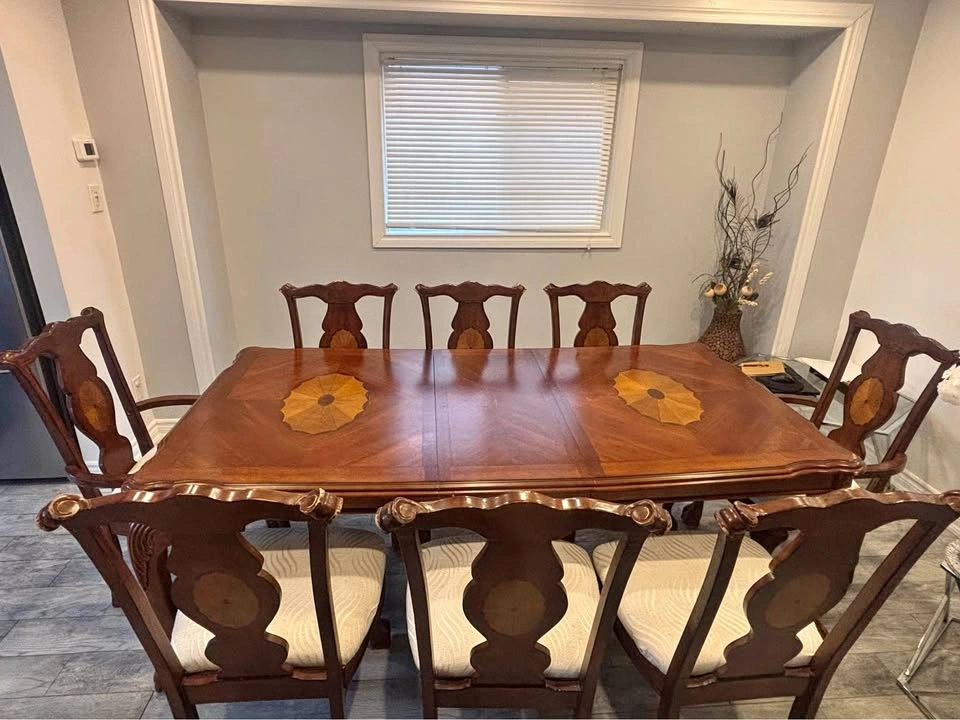 Elegant Dining Table Set with 8 Chairs – Inlay Wood Design