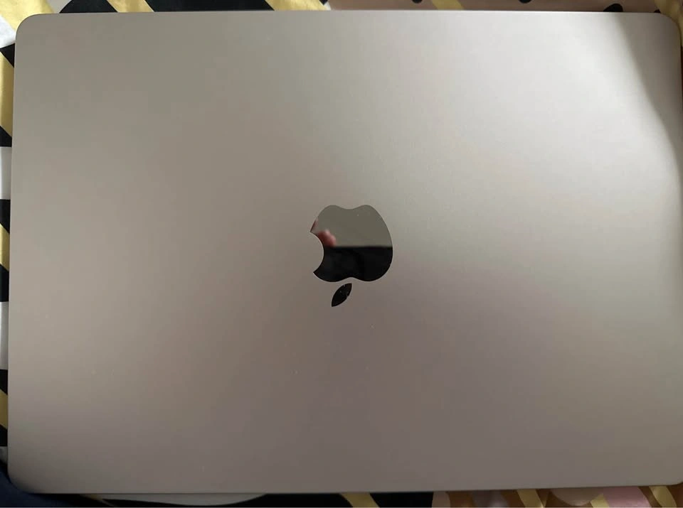 MacBook Air M3 13” (2024) – 16GB / 512GB – For Repair - photo 3