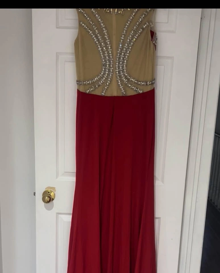 Red rhinestone evening gown - photo 2