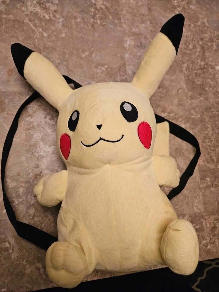 Pikachu Backpack - photo 3