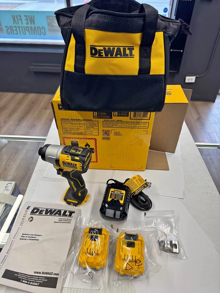 Dewalt 12v 1/4 Impact Driver Kit - New