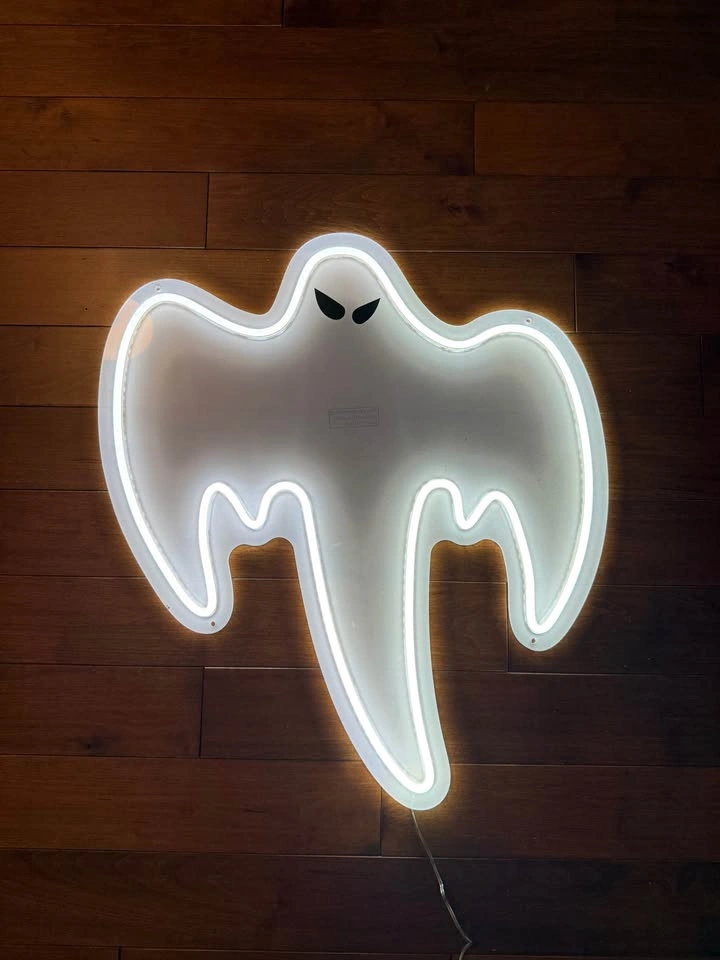 Koenigsegg Ghost Neon Light 👻 - photo 2
