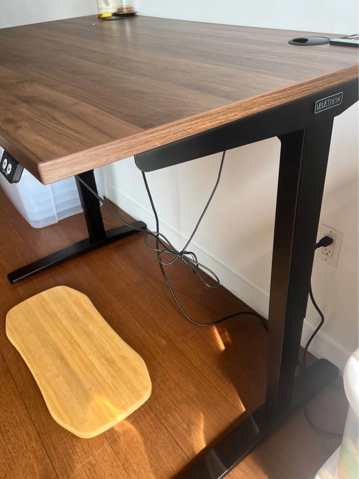 Uplift Standing Desk - photo 2