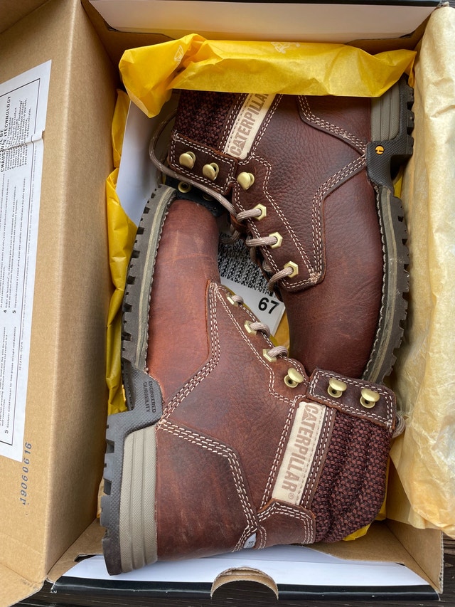 Caterpillar Work Boots - Size 5 - photo 2