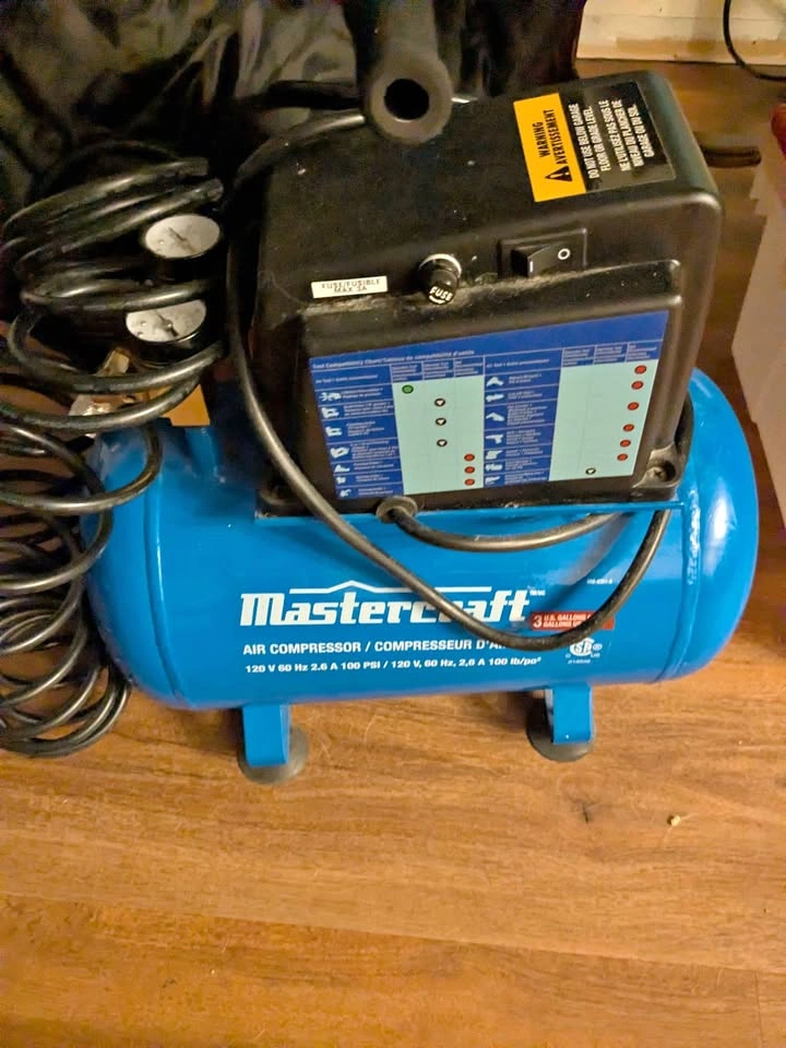 3 Gallon Mastercraft Air Compressor