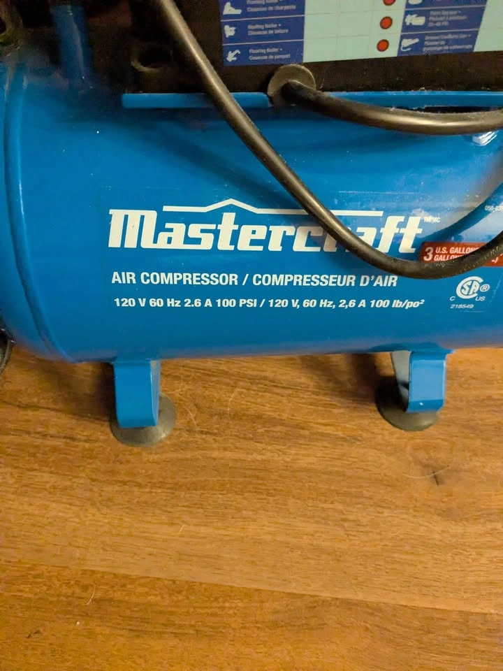 3 Gallon Mastercraft Air Compressor - photo 2