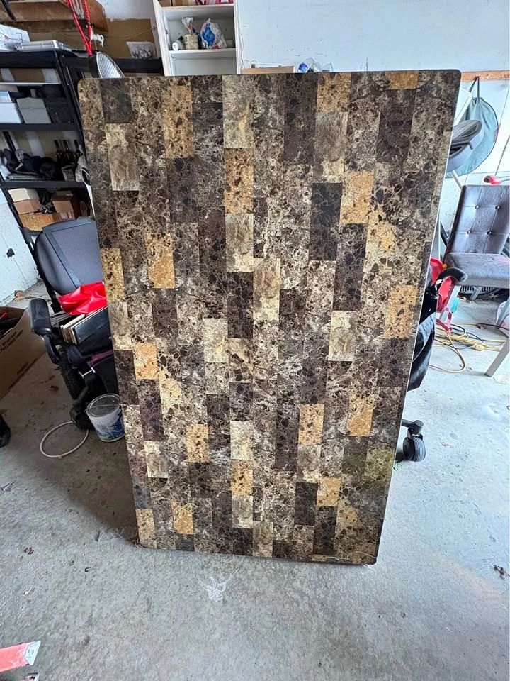 Dining room Table