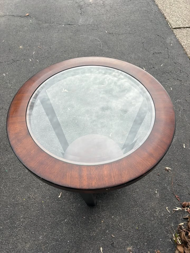 Wooden End Table - photo 2