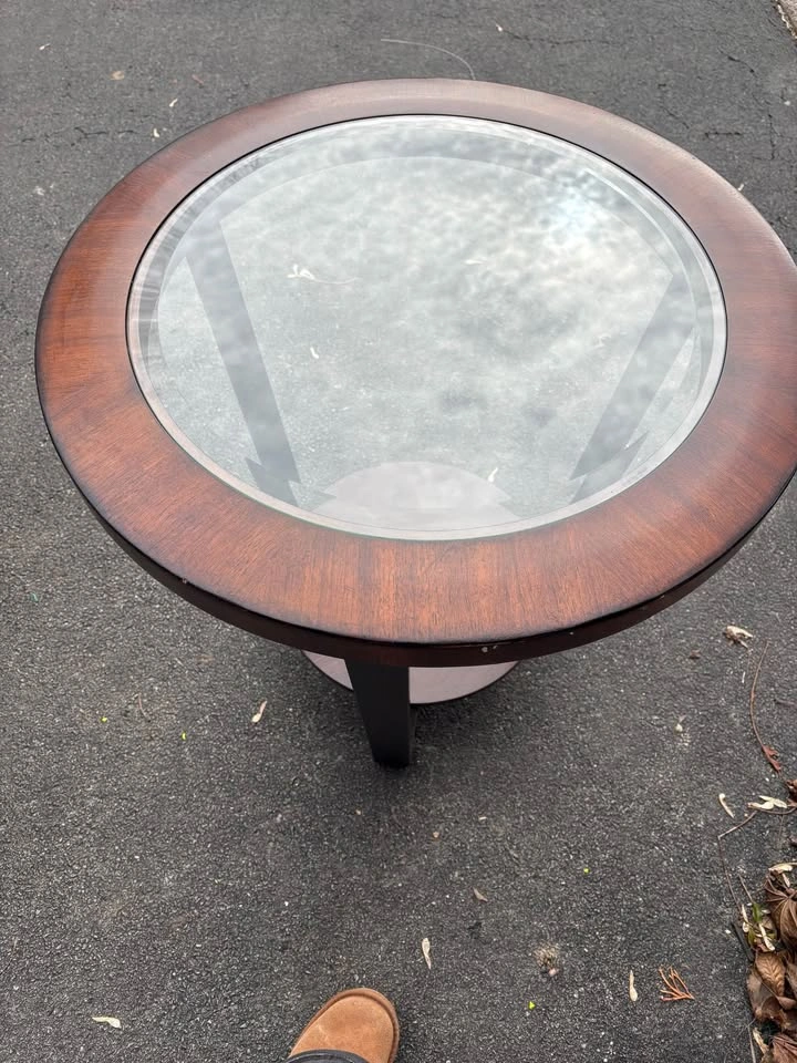 Wooden End Table - photo 3