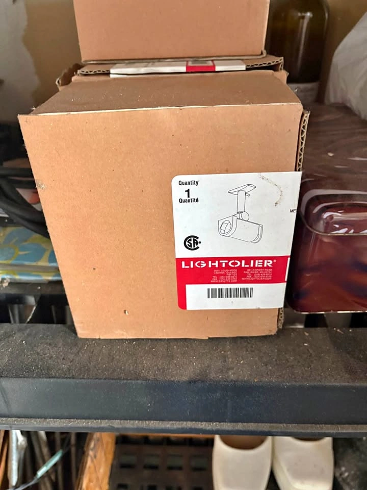 Lightolier Lytespan Spot Track Lighting Fixture - 7 New in Box