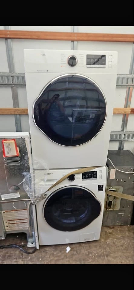 Samsung apartment size washer and dryer