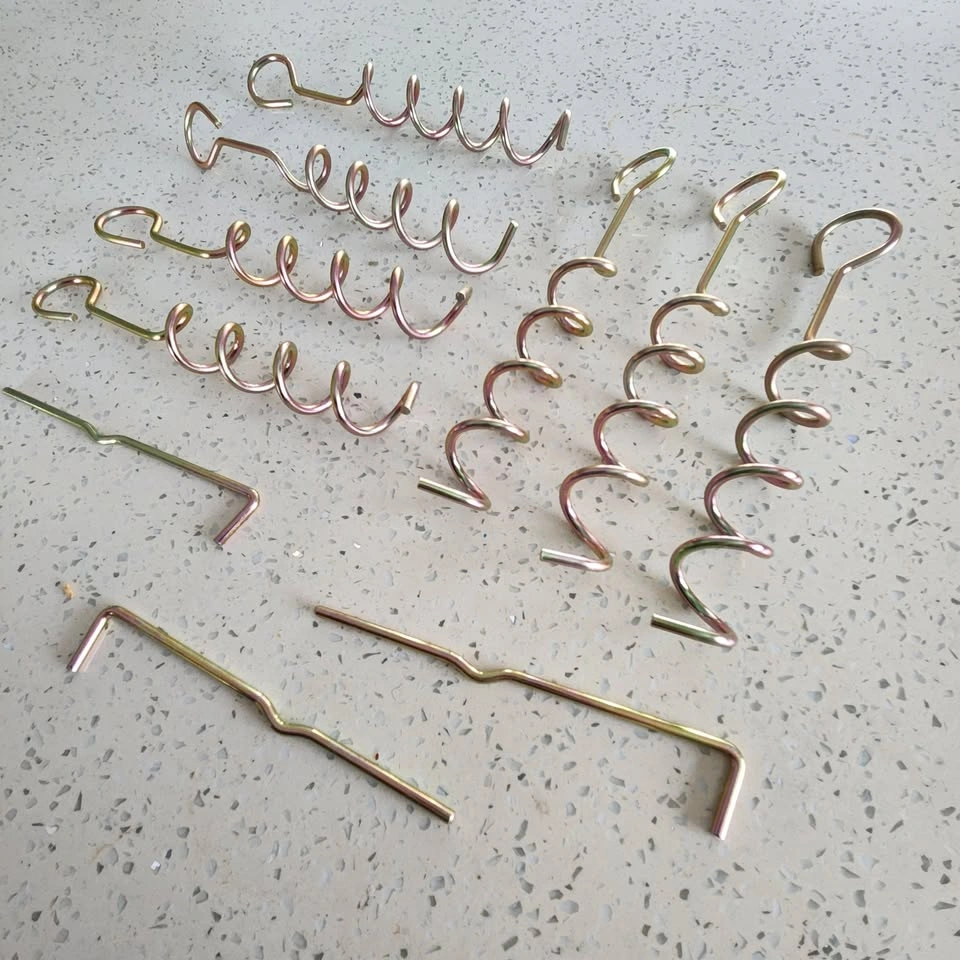 8 Spiral & 4 Straight Yard Stakes - photo 2