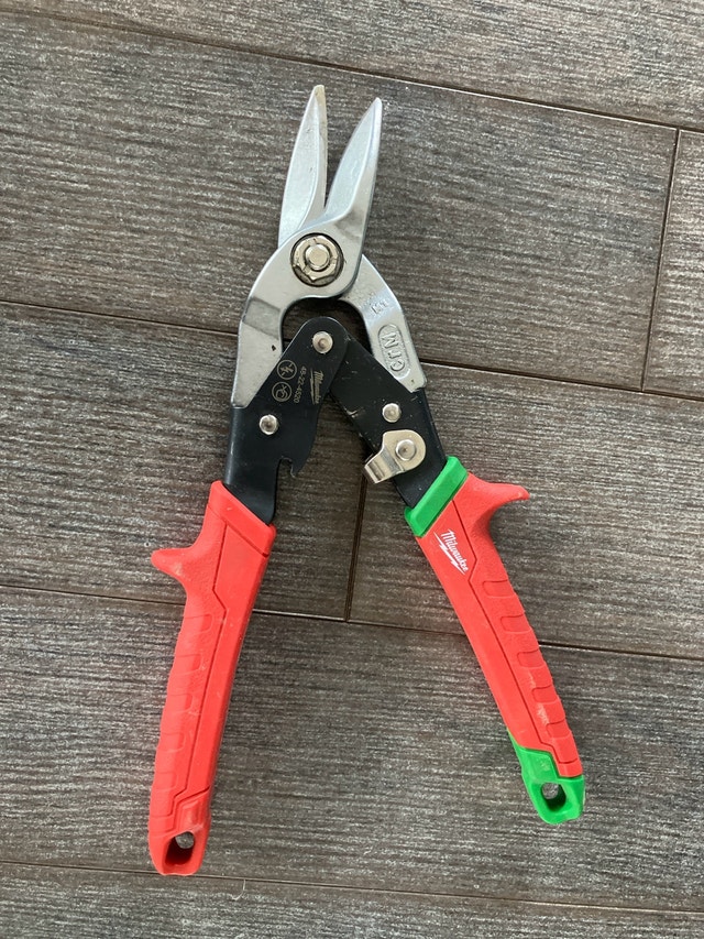 Milwaukee Aviation Snips