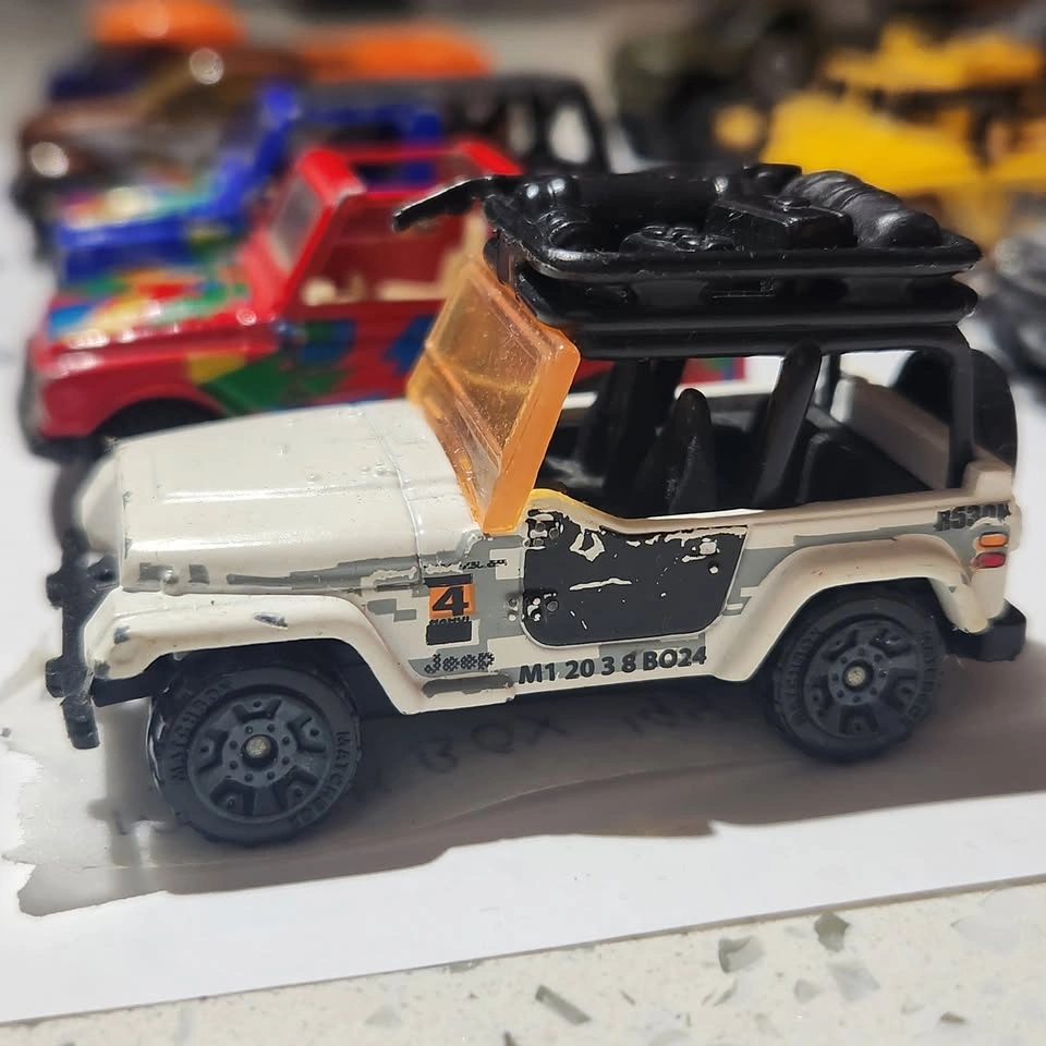 Vintage Hot Wheels, Matchbox, Pioneer Diecast Cars Lot (1994-200 - photo 3