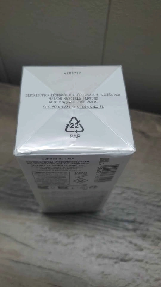 Brand New Jazz Club by Maison Margiela 100ml (Authentic) - photo 5