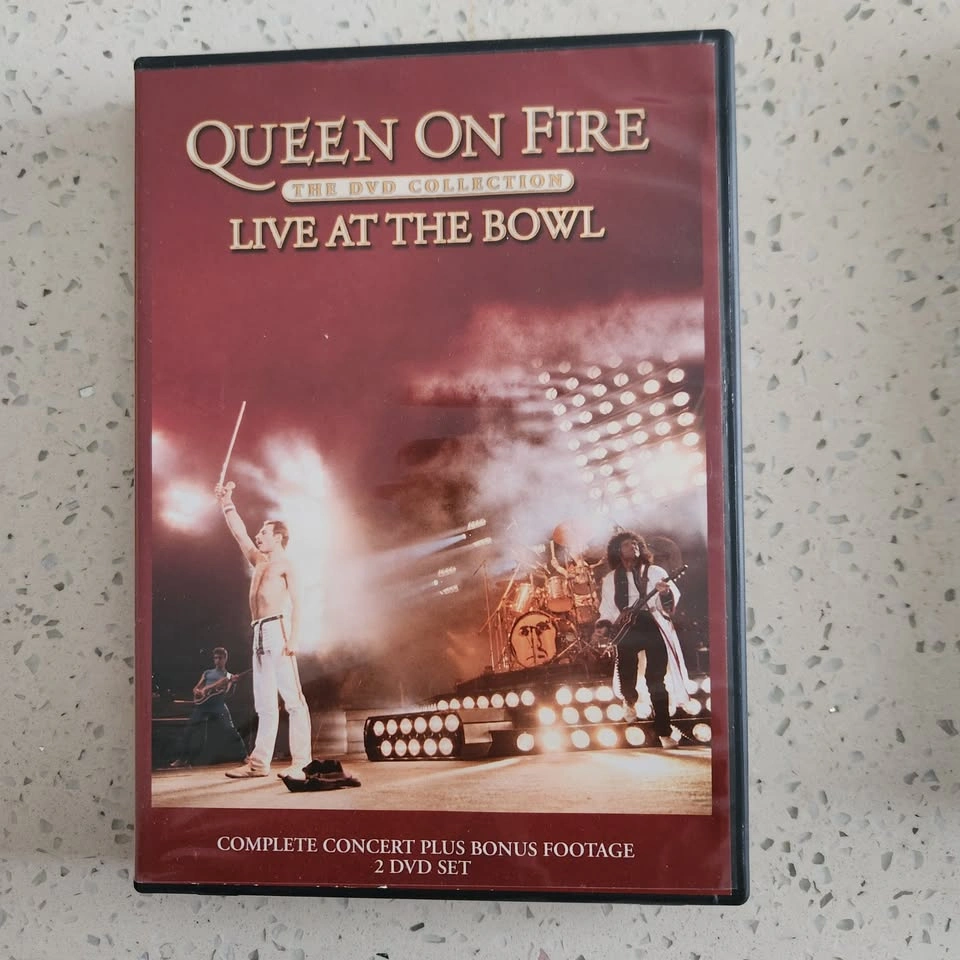 Queen On Fire: Live at the Bowl 2-DVD Collection