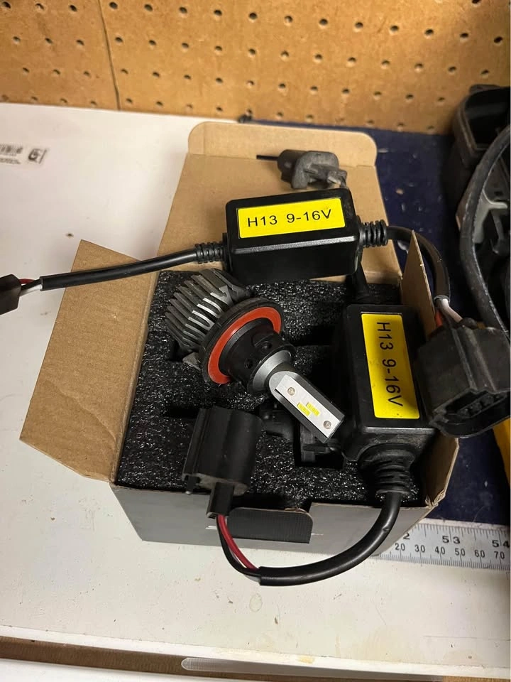 H13 LED headlights with anti flicker decoders