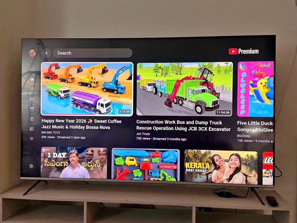 VIZIO 65” Smart TV (2024) – Excellent Condition – Must Go!