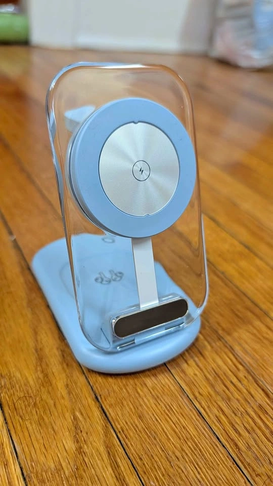 Wireless Charging Dock (3 in 1)