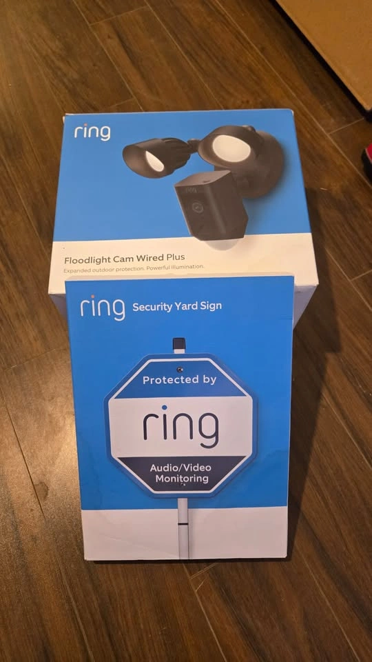 Ring Security Kit: Alarm, Doorbell, Floodlight Cam & Sensors - photo 2