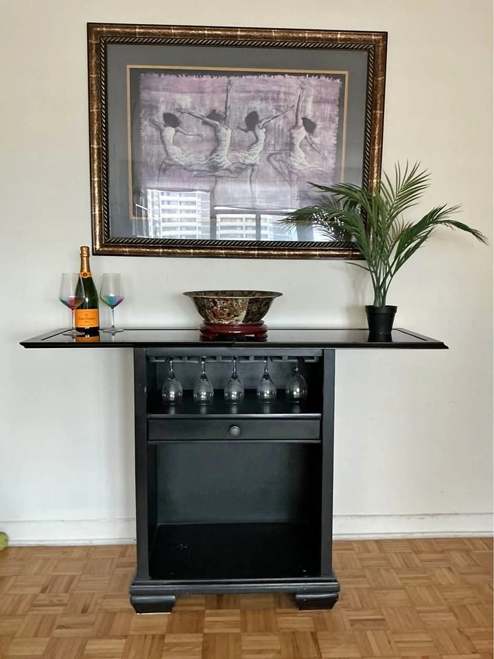Expandable Flip Top Bar Cabinet & Wine Console