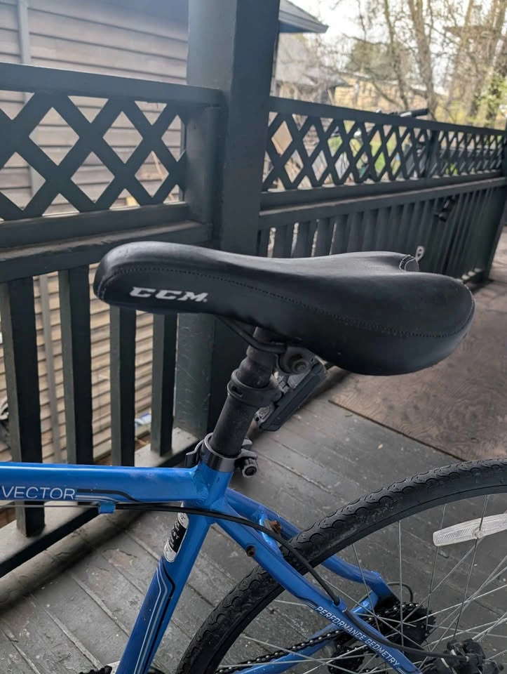 CCM Vector Bike 🚲 – Clean, Ready to Ride – $150 - photo 5