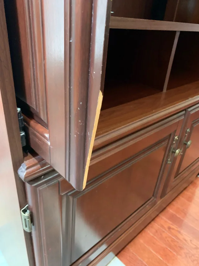 TV Cabinet / Armoire image indicator(5)