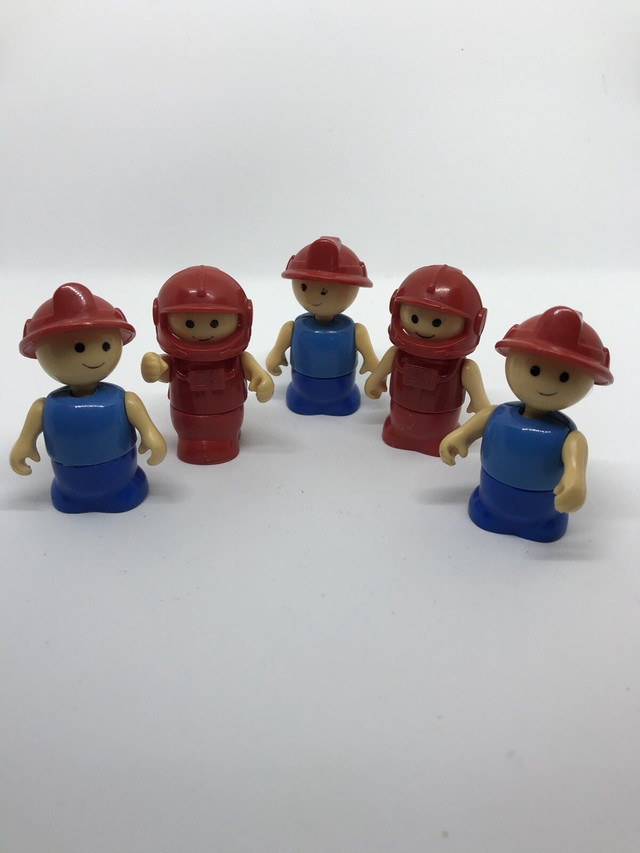 Vintage Fisher Price Little People Figures - photo 2