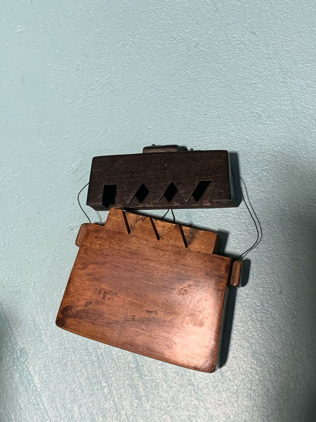 Vintage Polynesian wood purse - photo 3