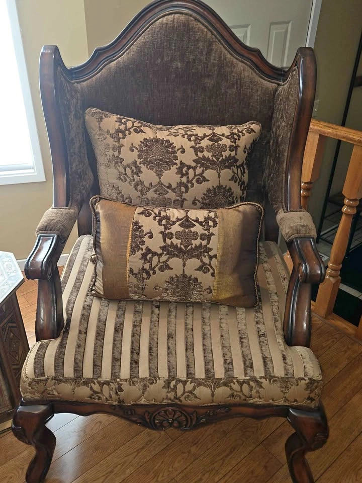 French Provincial Living Room Set