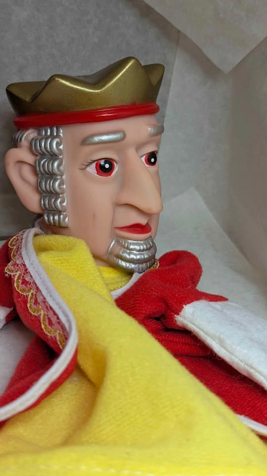 3 Puppet Heads (1 with Body) Vintage Style Punch and Judy - photo 4