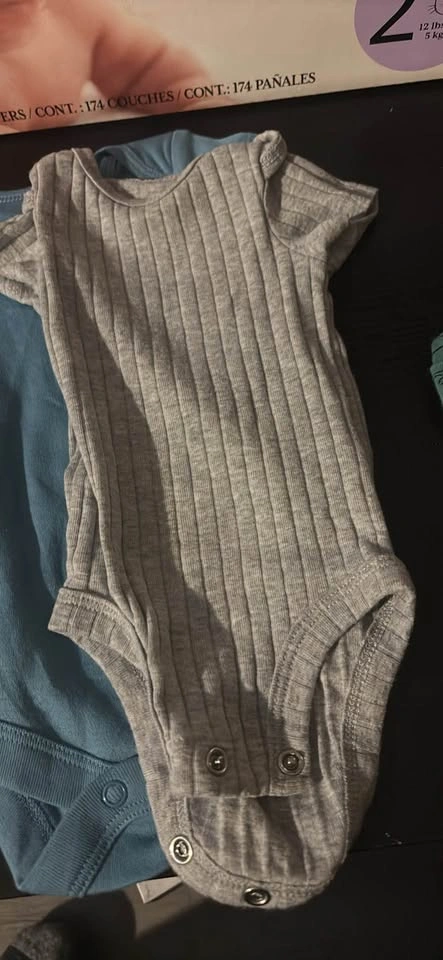 Newborn onesies - photo 4