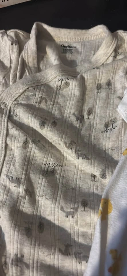 5 0-3m Gerber Baby Onesies - photo 4