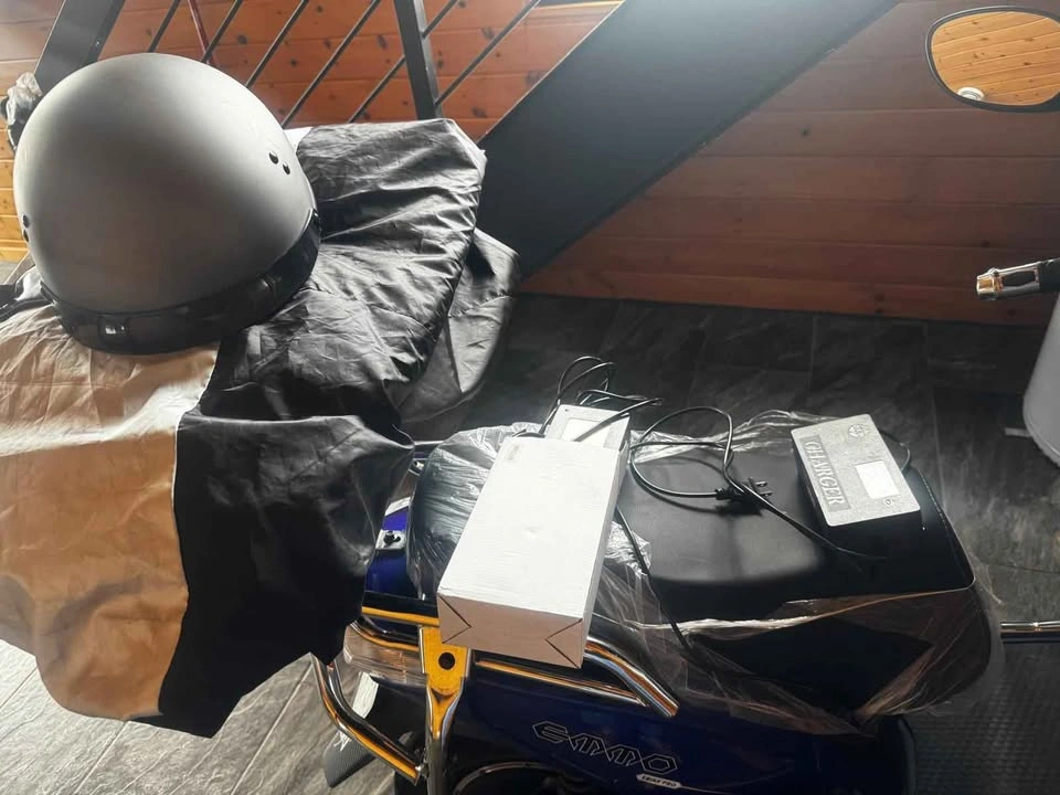 Electric Scooter Hornet X 48V – Full Bundle + Accessories! - photo 3