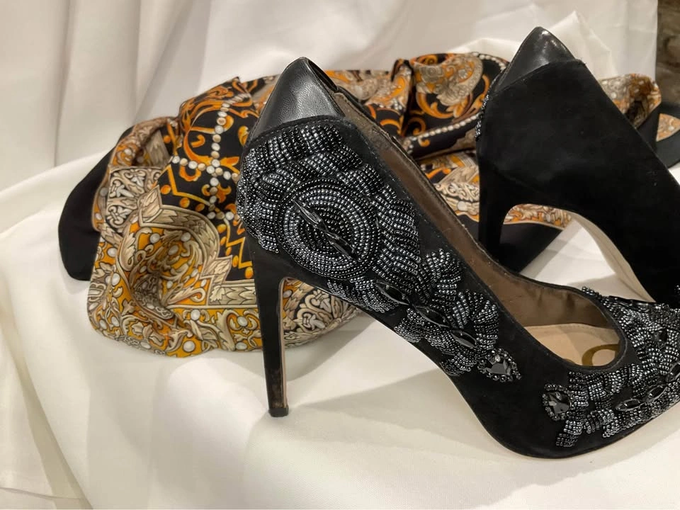 Ladies Shoes SAM EDELMAN "Dani" Black Suede Jeweled Pump 38 US 7 - photo 3