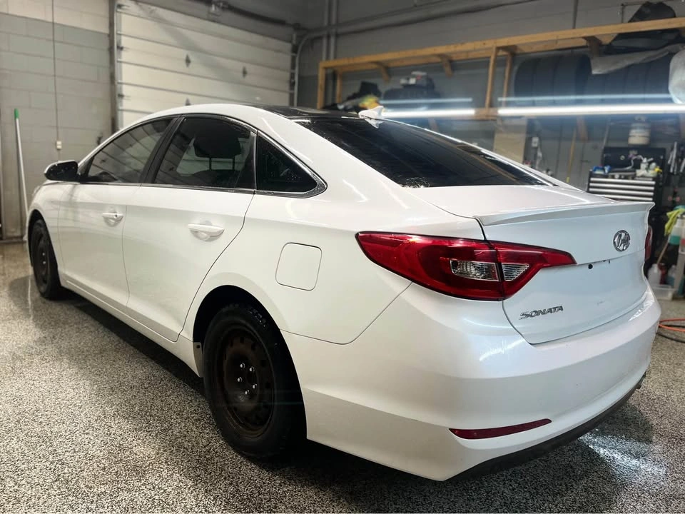 2016 Hyundai Sonata GL - photo 2
