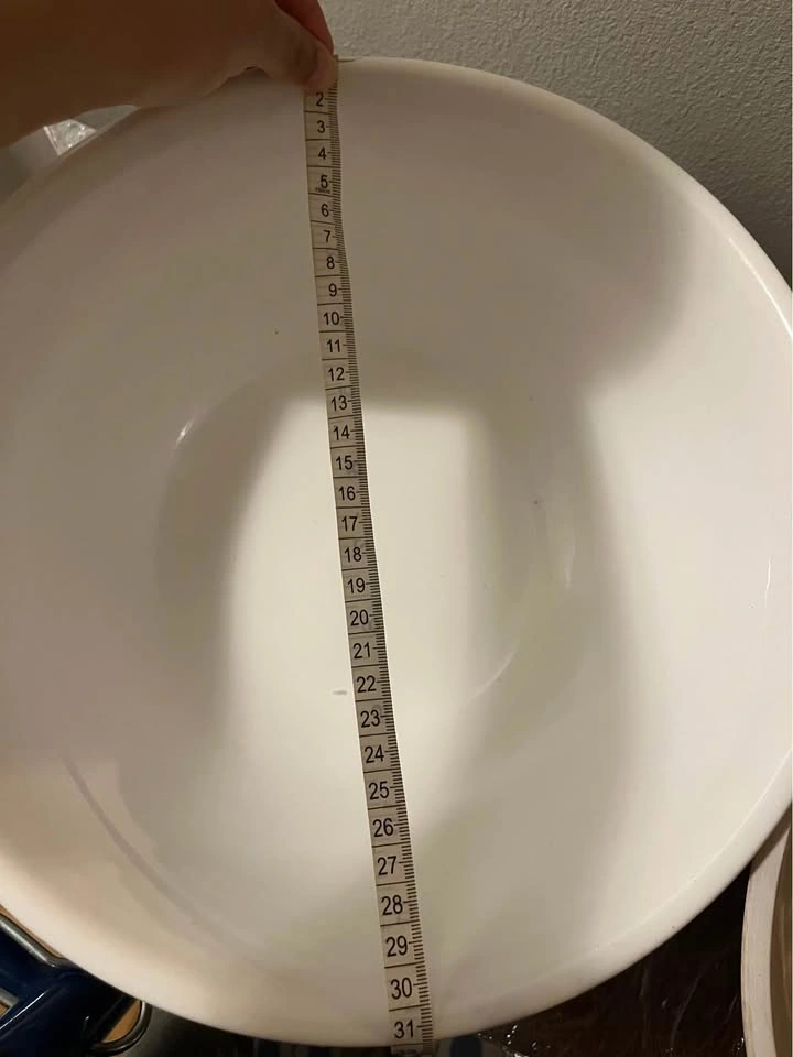 Large Serving Bowl – Like New - photo 4