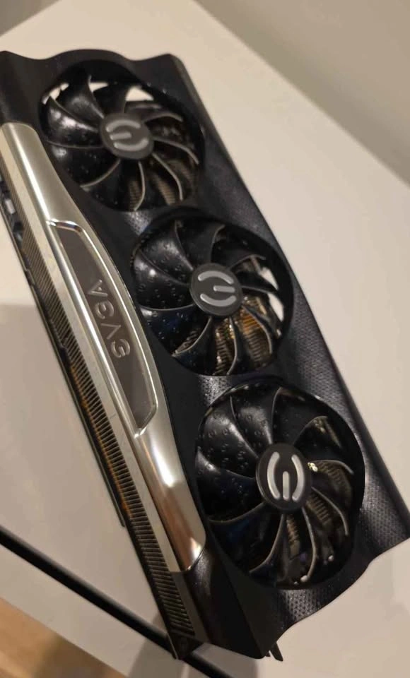 EVGA Rtx 3080 Ftw3 Ultra - photo 2