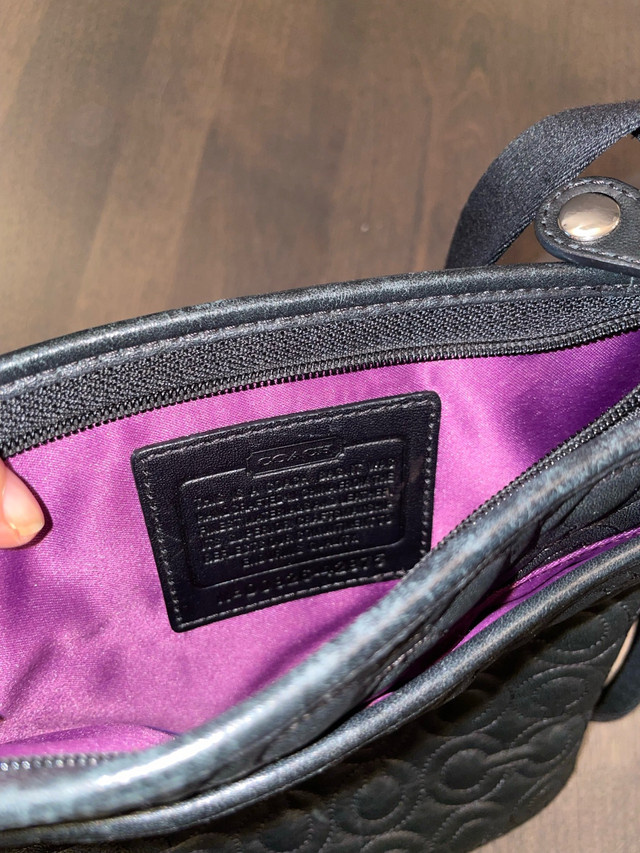 Coach black leather mini bag with adjustable canvas strap - photo 3