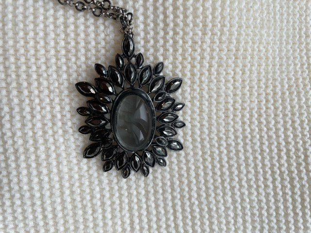 Banana Republic Pendant - photo 2