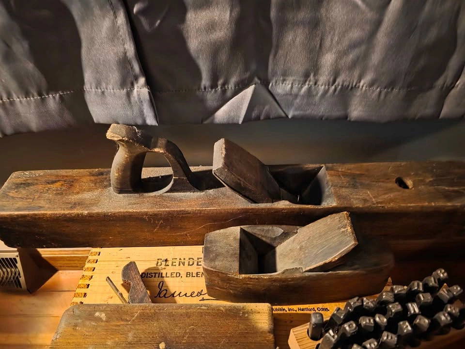 Vintage Block Planes and Metal Die Stamp Kit - photo 5