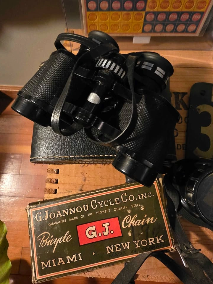 Vintage Lot: Marbles, Goggles, Binoculars, Punch Card, WWII Plat - photo 3