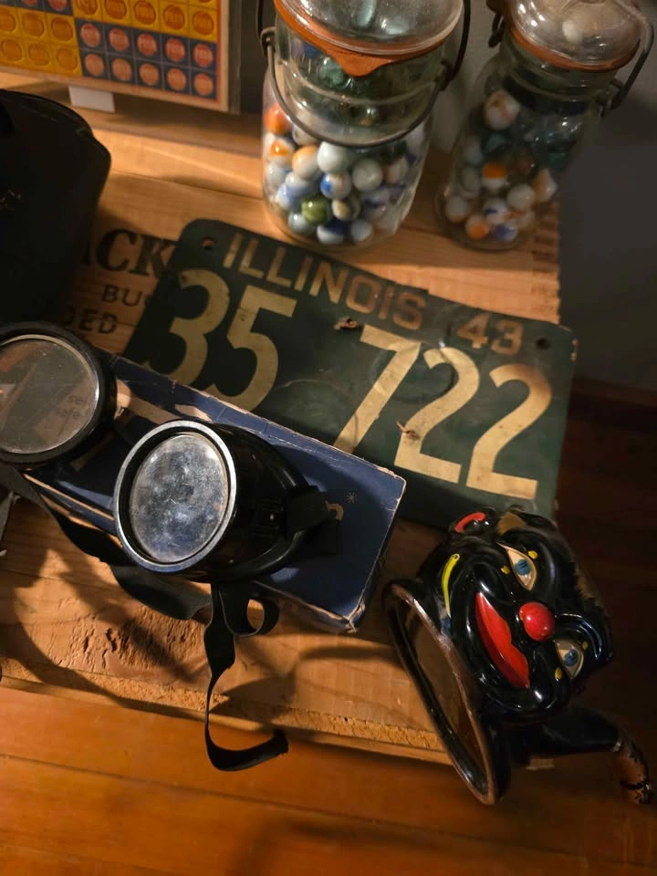 Vintage Lot: Marbles, Goggles, Binoculars, Punch Card, WWII Plat - photo 4