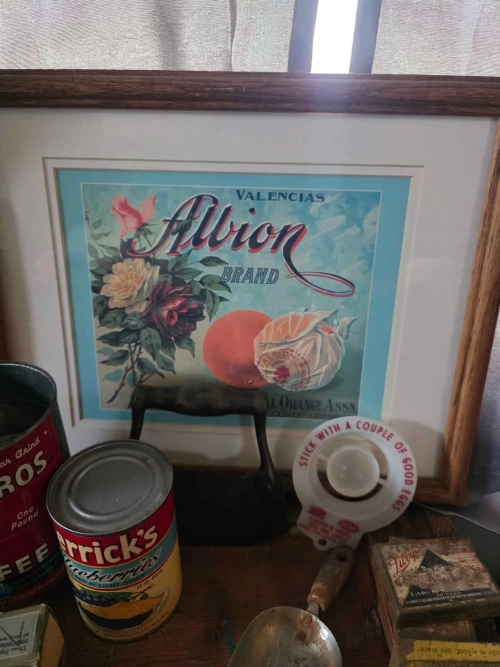 Big lot of vintage kitchen utensils and containers - photo 4
